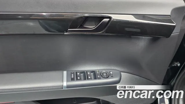 Hyundai Grandeur GN7 — Фото автомобиля 28