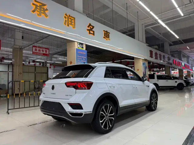 Volkswagen T-Roc — Фото автомобиля 5