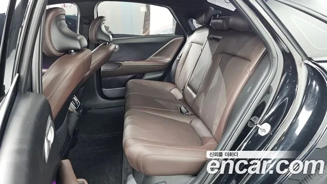 Hyundai Ioniq6 — Фото автомобиля 11