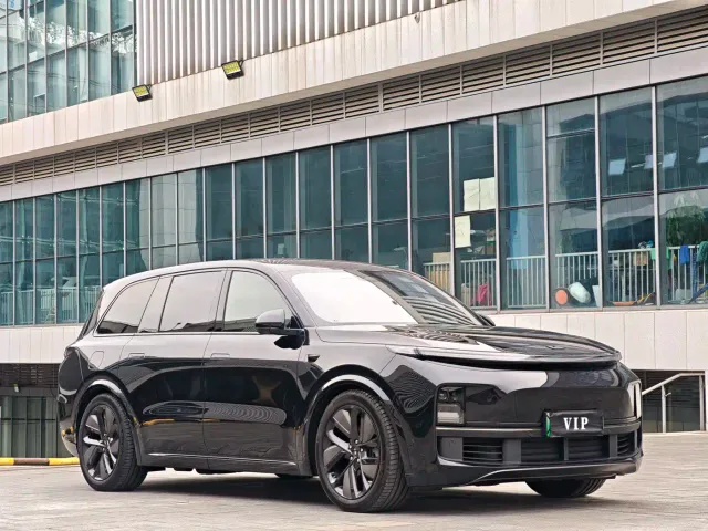 Li Auto L9 — Фото автомобиля 6