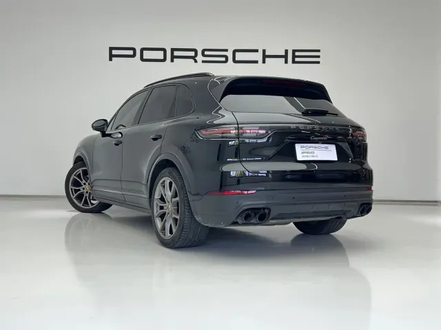 Porsche Cayenne — Фото автомобиля 5