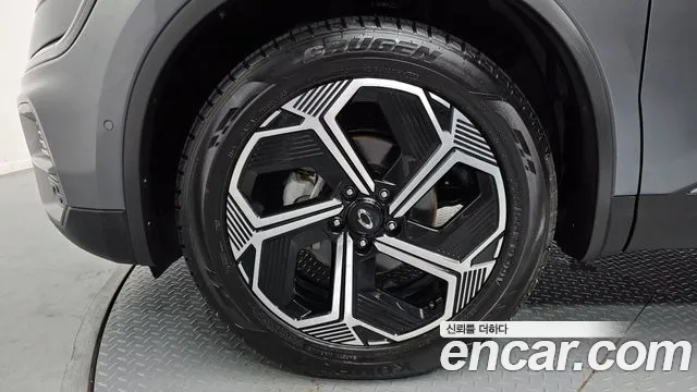 Renault-KoreaSamsung QM6 Новый QM6 2.0 GDe Première 2WD — Фото автомобиля 5
