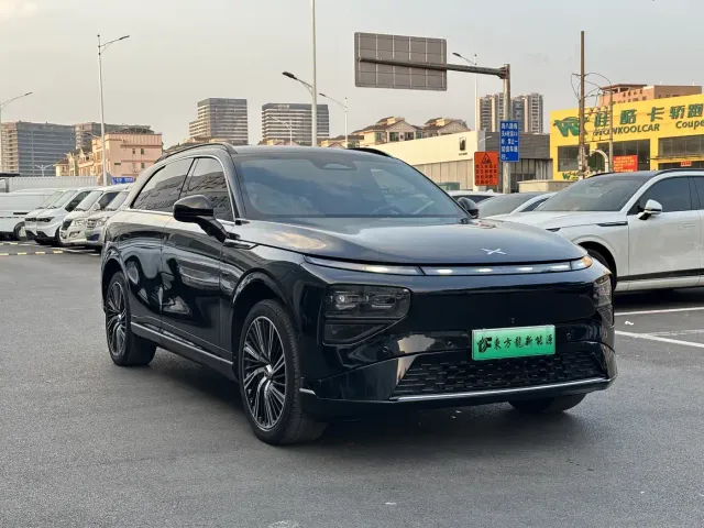 Xpeng G9 — Фото автомобиля 3