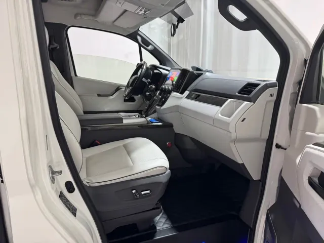 Toyota HIACE — Фото автомобиля 8