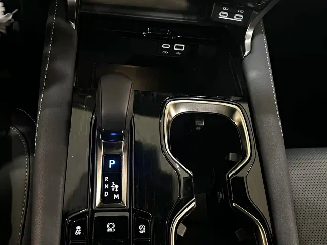 Lexus RX — Фото автомобиля 15