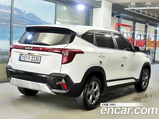 Kia Seltos Новый Seltos Бензин 2.0 2WD — Фото автомобиля 6
