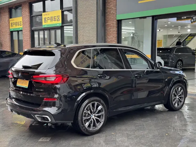 BMW X5 — Фото автомобиля 7