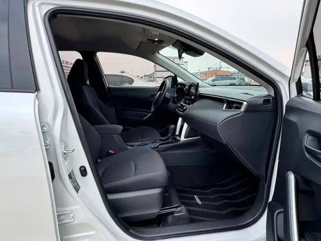 Toyota Corolla Cross — Фото автомобиля 9