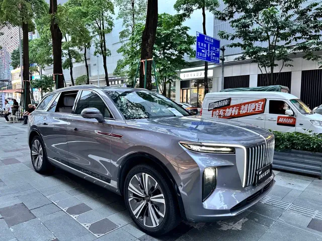 Фотография автомобиля — Hongqi E-HS9