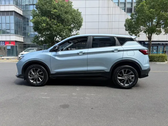 Geely Binyue — Фото автомобиля 7