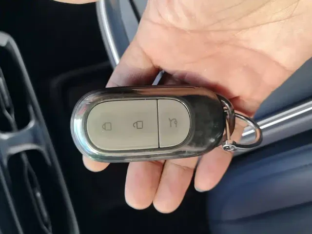 Leapmotor B10 — Фото автомобиля 16