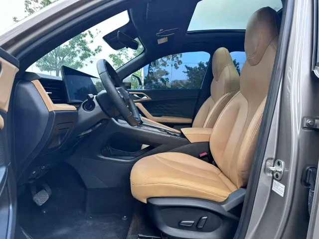Roewe Roewe RX5 New Energy 2023 eRX5 Super Hybrid Superior Edition — Фото автомобиля 5