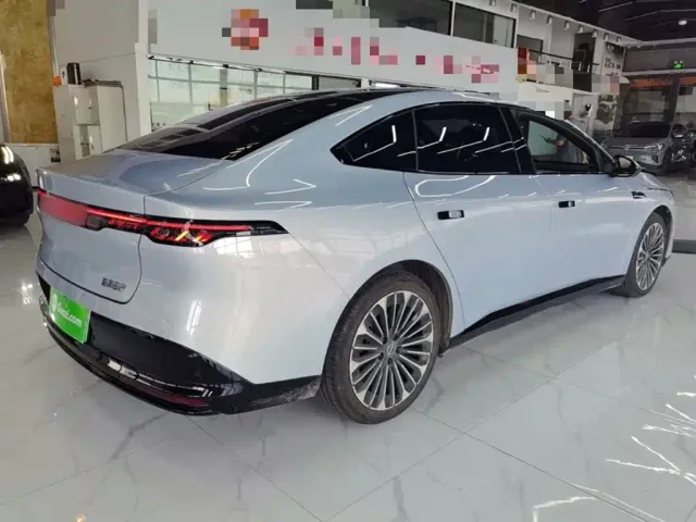 Nissan N7 — Фото автомобиля 6