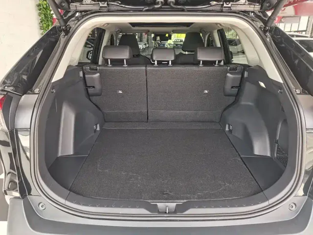 Toyota RAV4 — Фото автомобиля 14