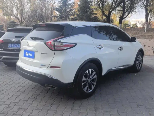 Nissan Murano — Фото автомобиля 3