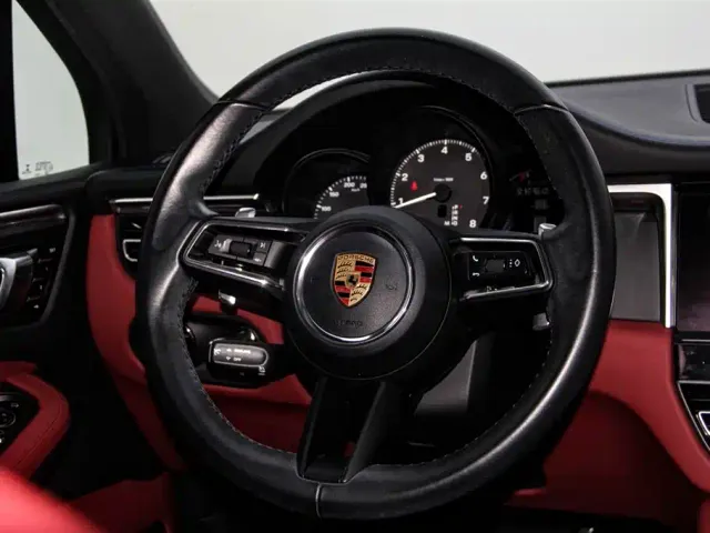 Porsche Macan — Фото автомобиля 15