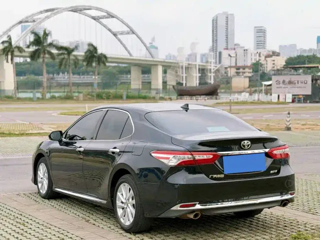 Toyota Camry — Фото автомобиля 6
