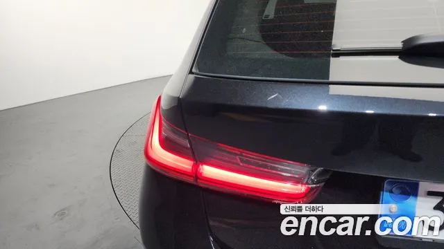 BMW 3-Series 3 серия (G20) 320i Touring Luxury — Фото автомобиля 6