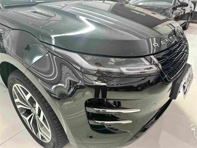 Land Rover Range Rover Evoque — Фото автомобиля 3
