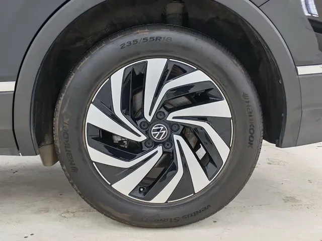 Volkswagen Tiguan L — Фото автомобиля 16