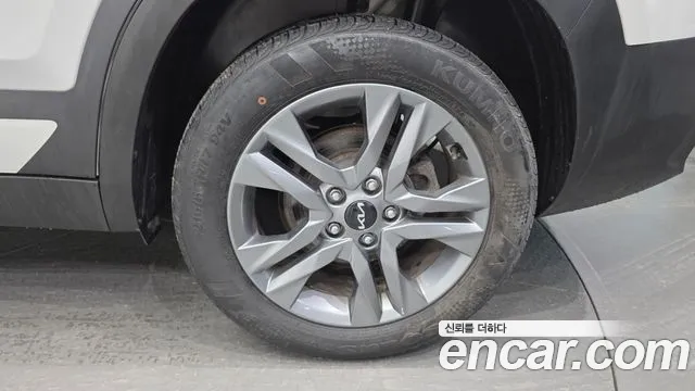 Kia Seltos Seltos Бензин 1.6 турбо 2WD — Фото автомобиля 21