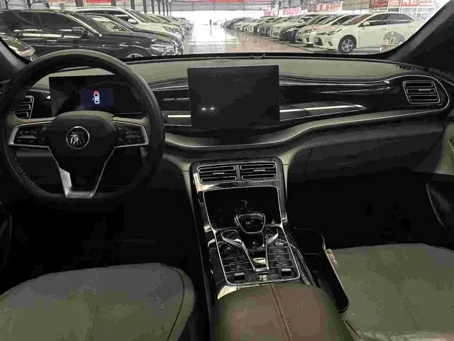 BYD Qin PLUS — Фото автомобиля 5