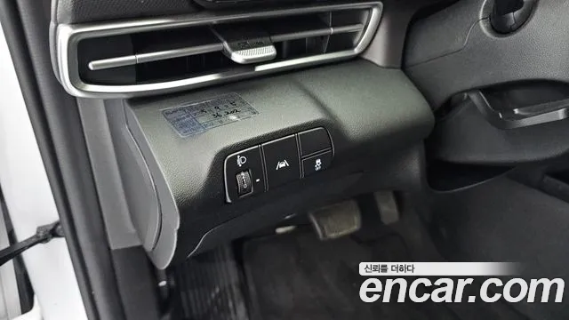 Hyundai AVANTE Avante (CN7) 1.6 LPi (Для проката) — Фото автомобиля 18