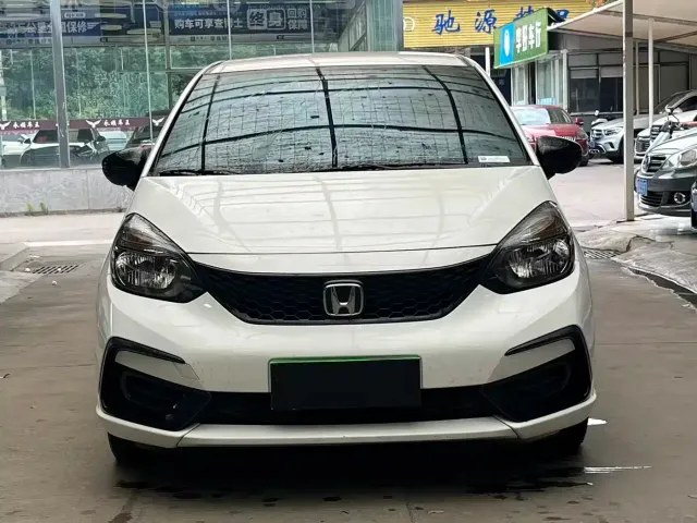 Honda Fit — Фото автомобиля 2