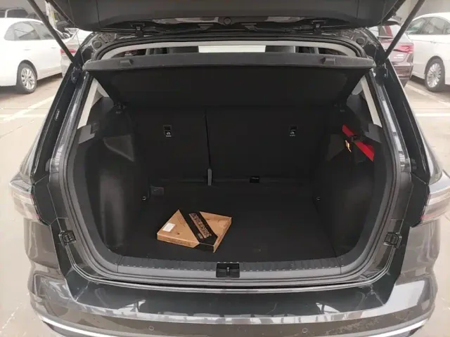 Volkswagen Tharu — Фото автомобиля 14