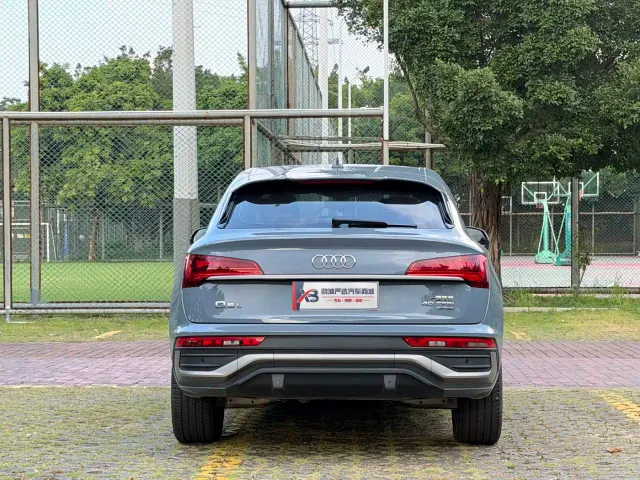 Audi Q5L Sportback — Фото автомобиля 6