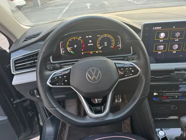 Volkswagen Tiguan L — Фото автомобиля 6