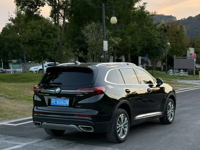 Buick Envision Plus — Фото автомобиля 9