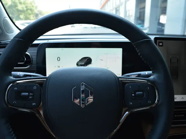 Leapmotor C11 — Фото автомобиля 14
