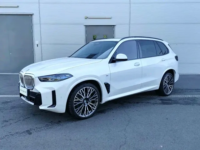 Фотография автомобиля — BMW X5