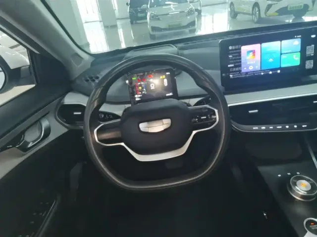 Geely Geometry A — Фото автомобиля 10