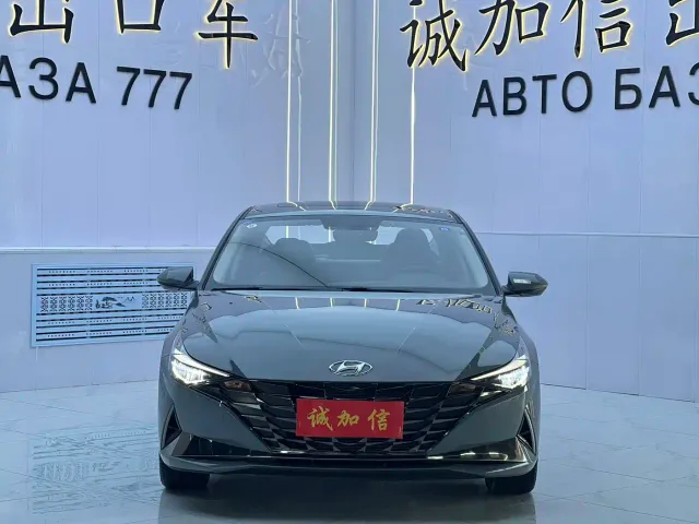 Hyundai Elantra — Фото автомобиля 2