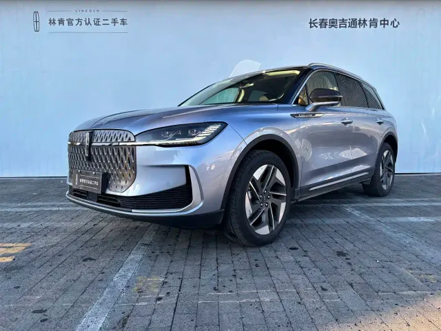 Lincoln Corsair — Фото автомобиля 2