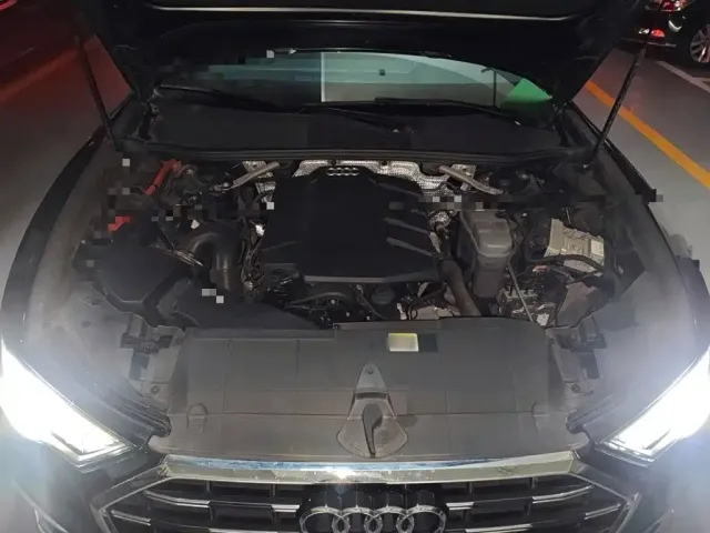 Audi A6L — Фото автомобиля 21