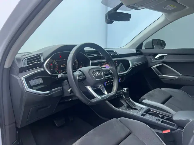 Audi Q3 — Фото автомобиля 9