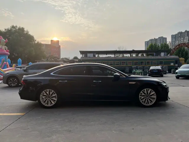 Audi A7L — Фото автомобиля 3