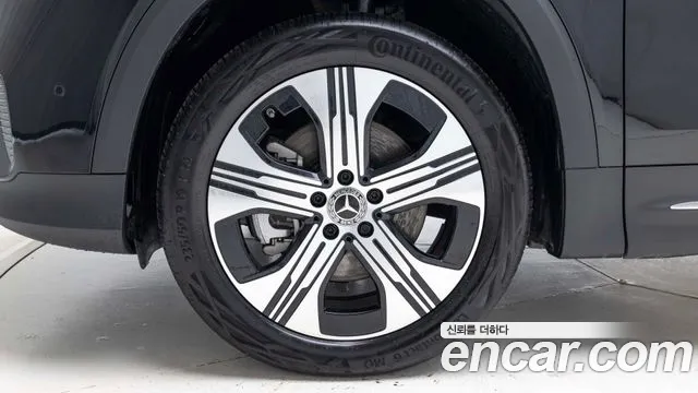 Mercedes-Benz EQB X243 — Фото автомобиля 5