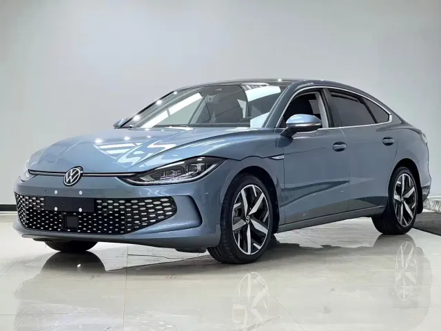 Фотография автомобиля — Volkswagen Lamando
