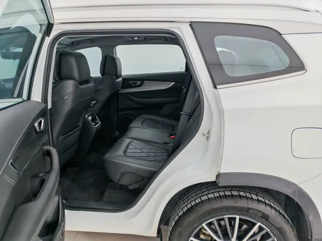 Chery Tiggo 8 PLUS Kunpeng e+ — Фото автомобиля 12