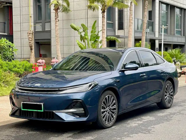 Фотография автомобиля — Geely Galaxy A7