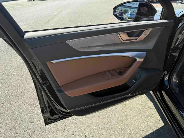 Audi A6L — Фото автомобиля 5
