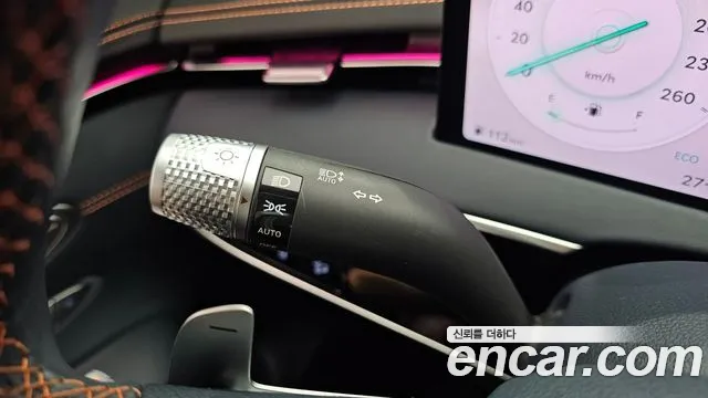 Genesis GV70 2.5T Бензин 2WD — Фото автомобиля 25