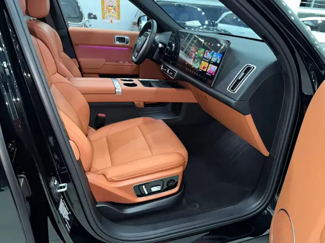 Li Auto L7 — Фото автомобиля 9