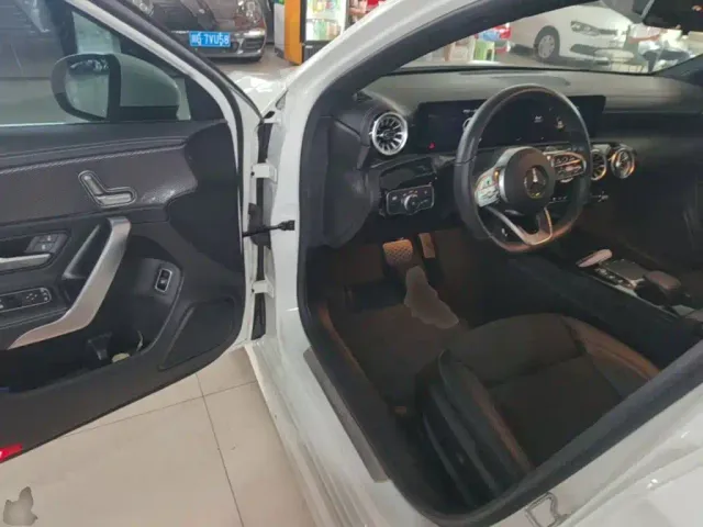Mercedes-Benz A-Class — Фото автомобиля 15