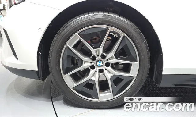 BMW 5 Series G60 — Фото автомобиля 5