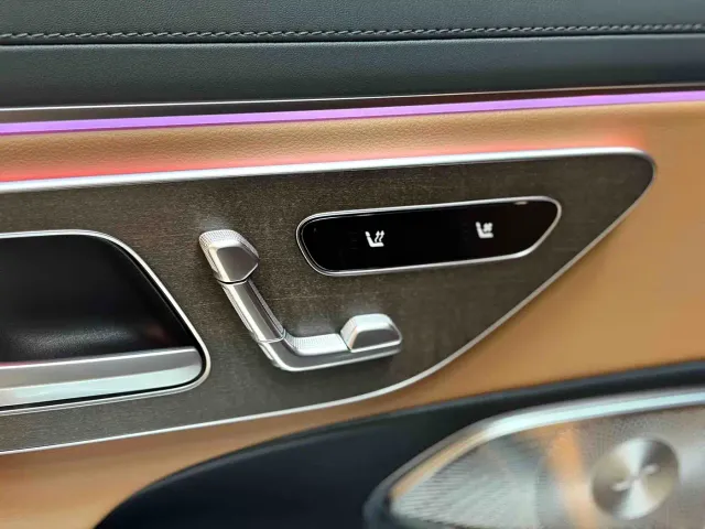 Mercedes-Benz E-Class — Фото автомобиля 10